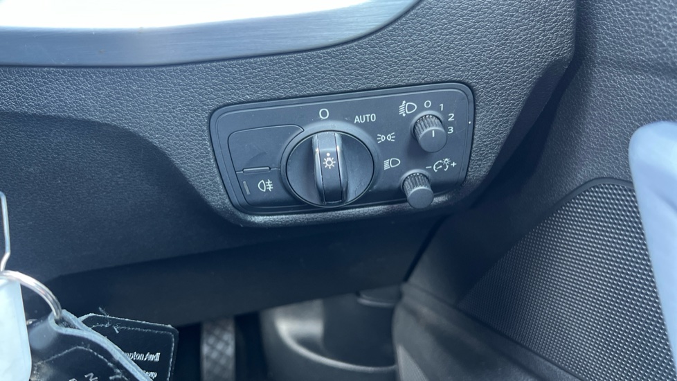 Audi Q2 35 TFSI Sport 5dr Petrol Estate - Image 30