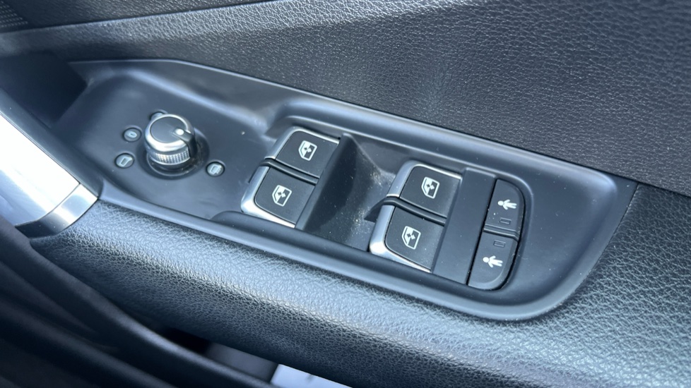 Audi Q2 35 TFSI Sport 5dr Petrol Estate - Image 39