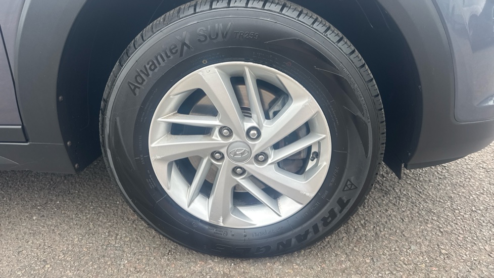 Hyundai TUCSON 1.6 GDi S Connect 5dr 2WD Petrol Estate - Image 9