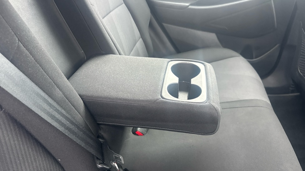 Hyundai TUCSON 1.6 GDi S Connect 5dr 2WD Petrol Estate - Image 26