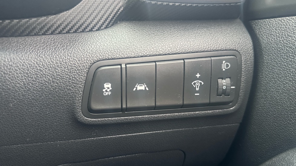 Hyundai TUCSON 1.6 GDi S Connect 5dr 2WD Petrol Estate - Image 29