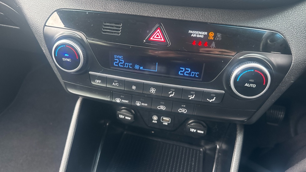 Hyundai TUCSON 1.6 GDi S Connect 5dr 2WD Petrol Estate - Image 19