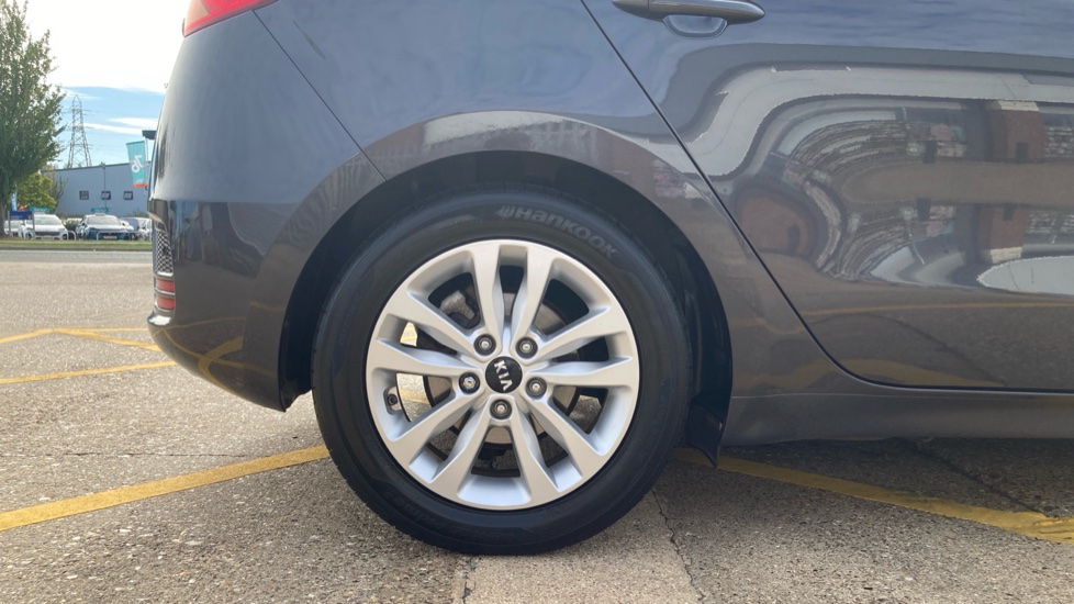 Kia Ceed 1.6 CRDi ISG 2 5dr DCT Diesel Hatchback - Image 7