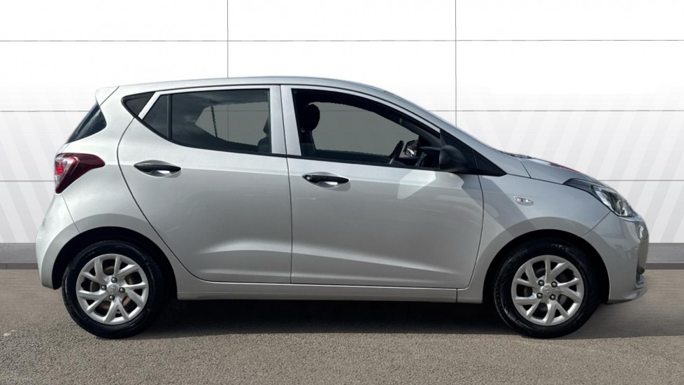 Hyundai i10 1.0 S 5dr Petrol Hatchback - Image 5