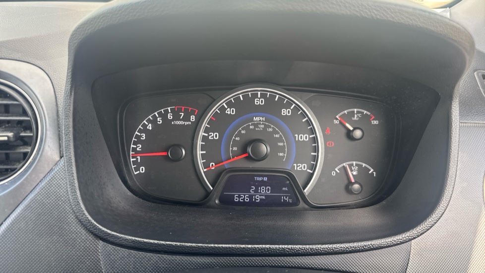 Hyundai i10 1.0 S 5dr Petrol Hatchback - Image 18