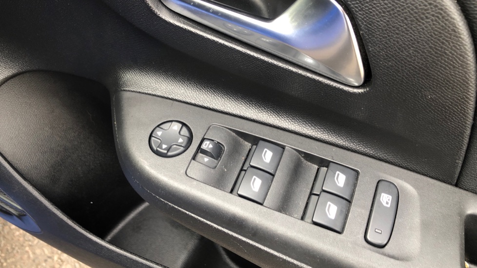 Vauxhall Corsa 1.2 Elite 5dr Petrol Hatchback - Image 25