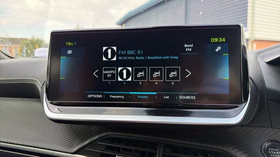 Peugeot 2008 100kW GT 50kWh 5dr Auto Electric Estate - Image 22