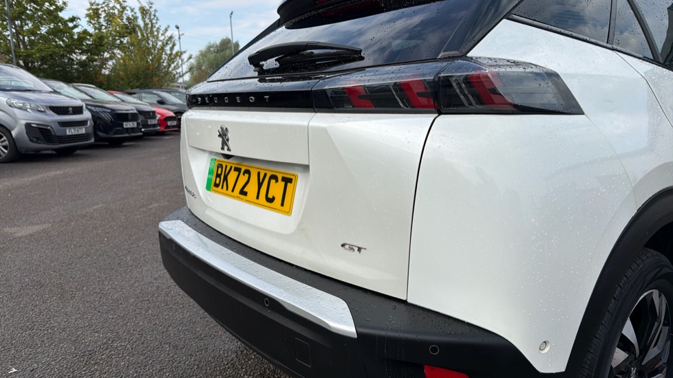 Peugeot 2008 100kW GT 50kWh 5dr Auto Electric Estate - Image 11