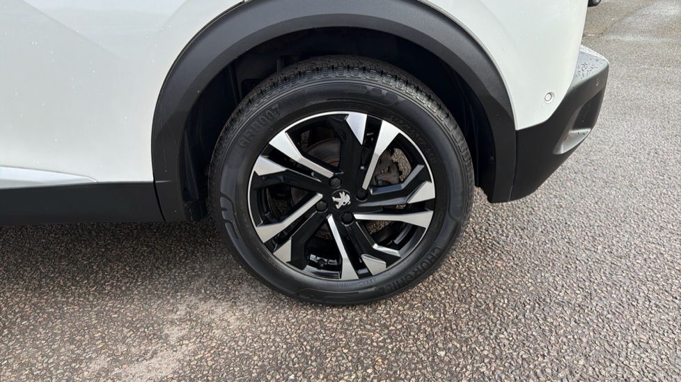 Peugeot 2008 100kW GT 50kWh 5dr Auto Electric Estate - Image 13