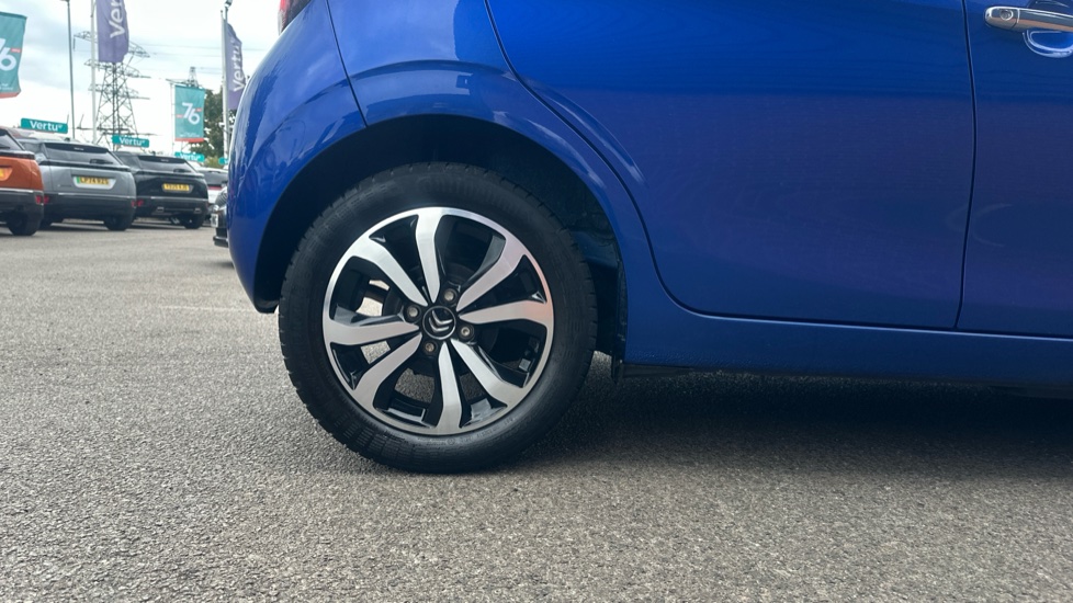 Citroen C1 1.0 VTi 72 Flair 5dr Petrol Hatchback - Image 7