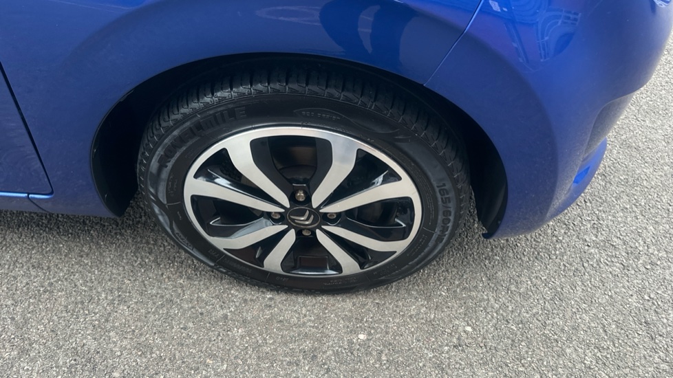 Citroen C1 1.0 VTi 72 Flair 5dr Petrol Hatchback - Image 23