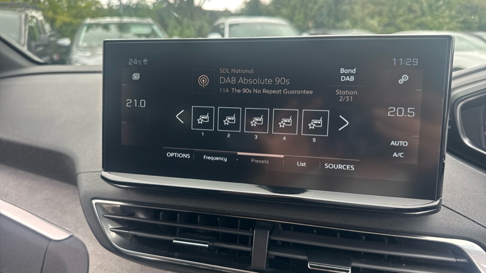 Peugeot 5008 1.5 BlueHDi GT 5dr EAT8 Diesel Estate - Image 12