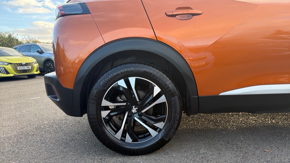 Peugeot 2008 100kW GT 50kWh 5dr Auto Electric Estate - Image 11