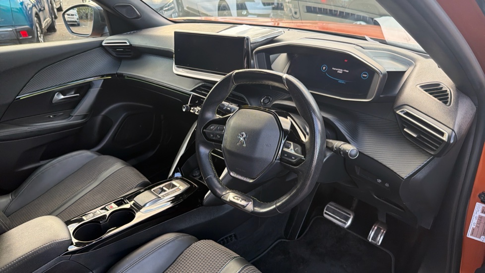 Peugeot 2008 100kW GT 50kWh 5dr Auto Electric Estate - Image 17