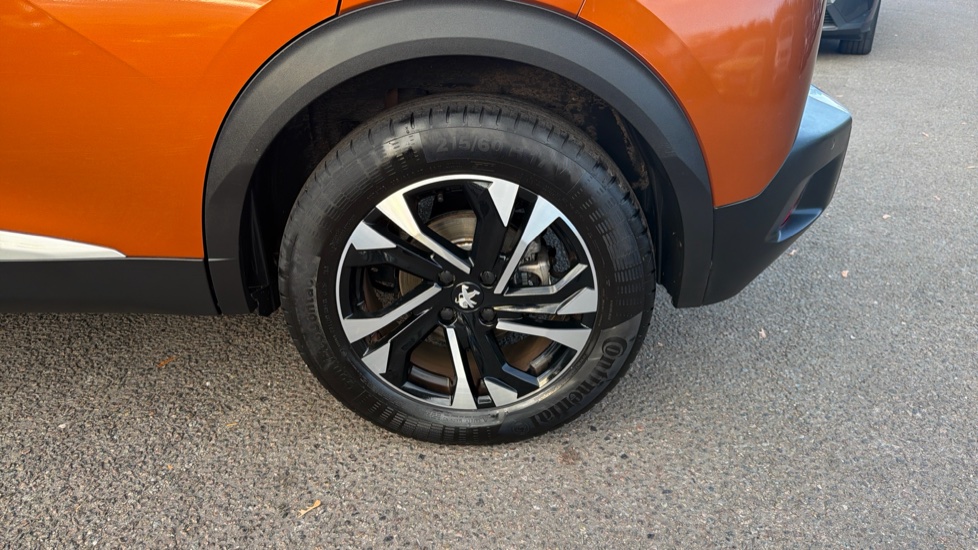 Peugeot 2008 100kW GT 50kWh 5dr Auto Electric Estate - Image 12