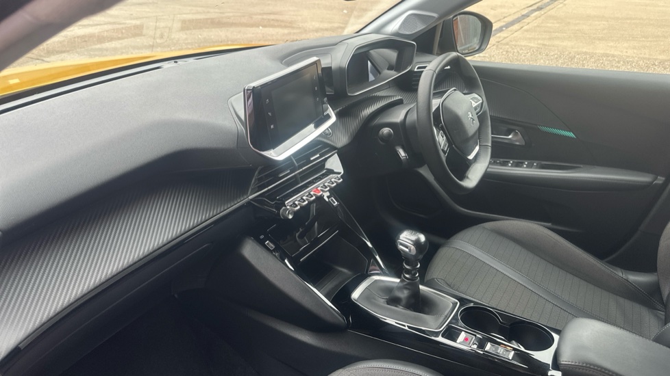Peugeot 208 1.2 PureTech 100 Allure Premium + 5dr Petrol Hatchback - Image 9