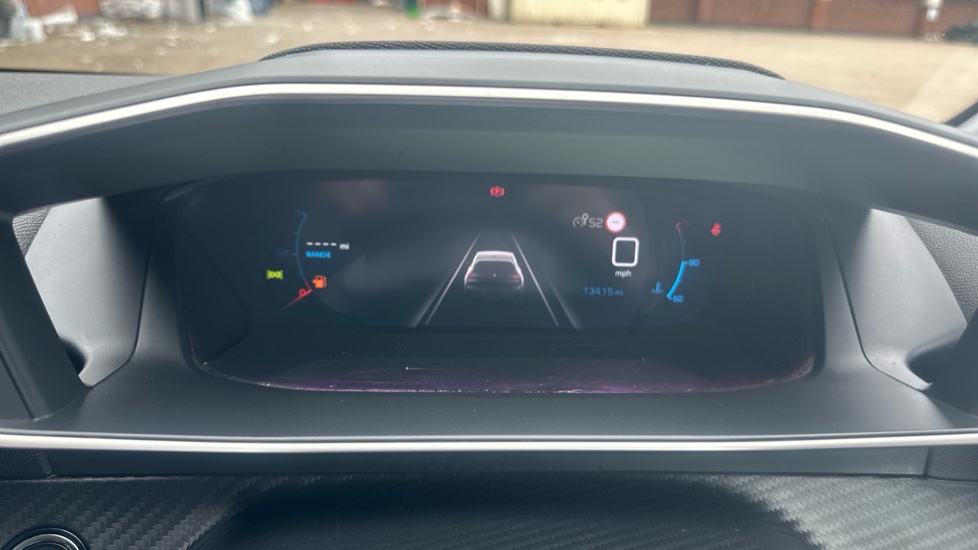 Peugeot 208 1.2 PureTech 100 Allure Premium + 5dr Petrol Hatchback - Image 38