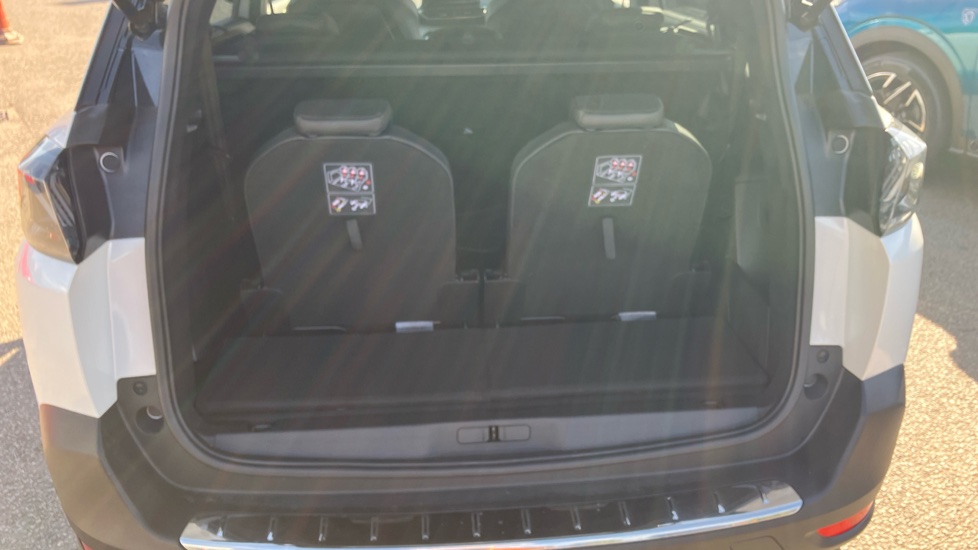 Peugeot 5008 1.5 BlueHDi GT 5dr EAT8 Diesel Estate - Image 8