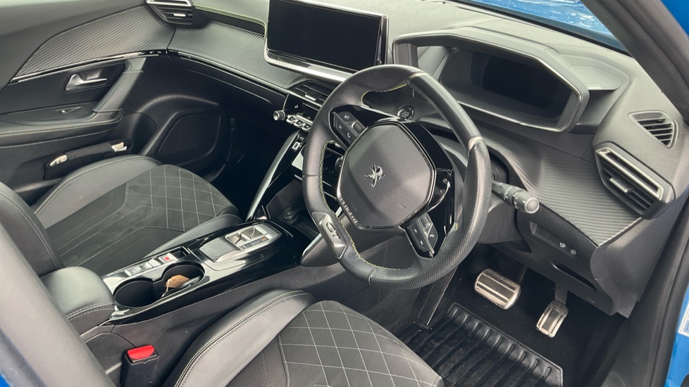 Peugeot 2008 100kW GT 50kWh 5dr Auto Electric Estate - Image 11