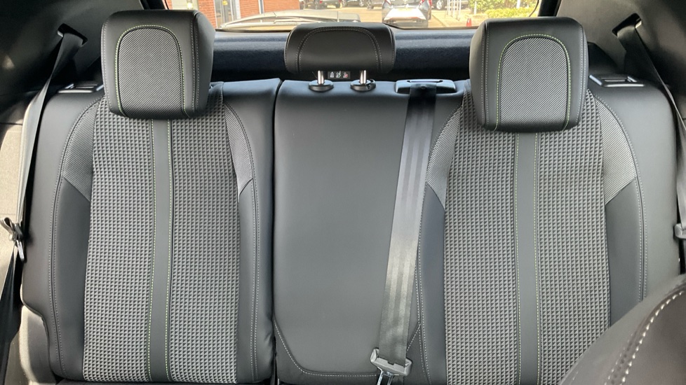 Peugeot 2008 100kW GT 50kWh 5dr Auto Electric Estate - Image 33