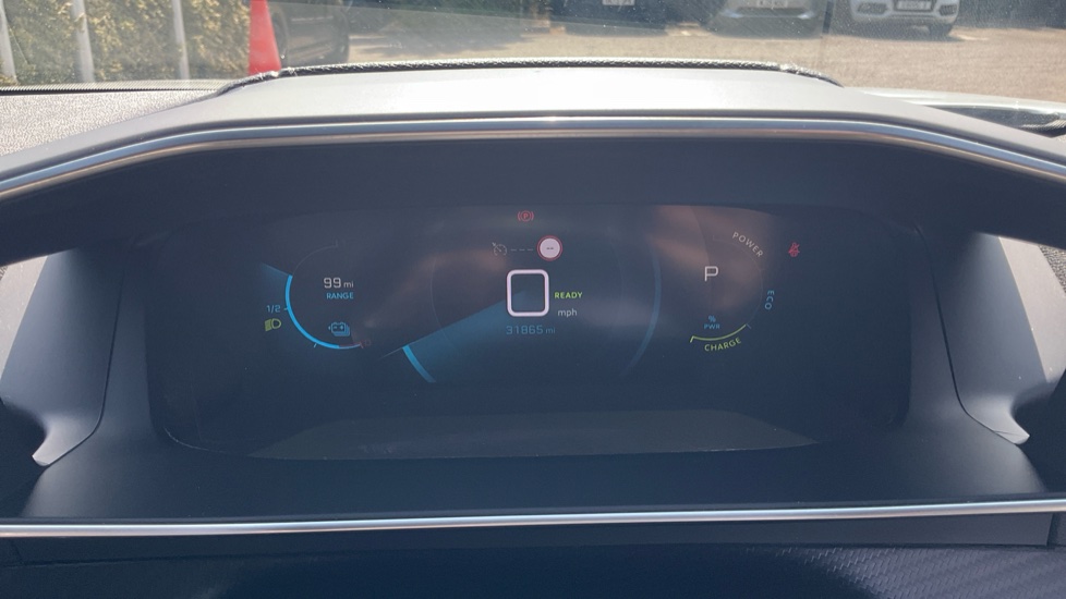 Peugeot 2008 100kW GT 50kWh 5dr Auto Electric Estate - Image 20