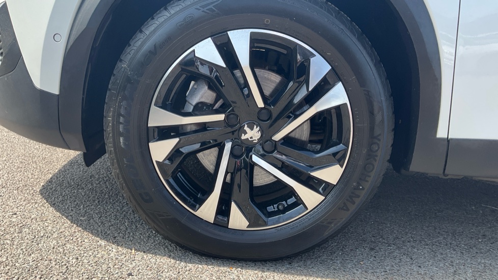 Peugeot 2008 100kW GT 50kWh 5dr Auto Electric Estate - Image 14