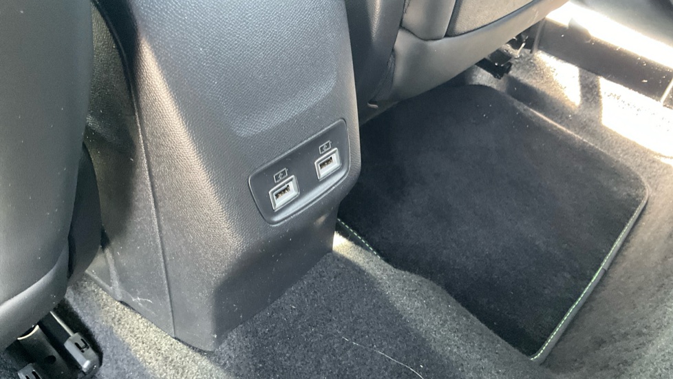 Peugeot 2008 100kW GT 50kWh 5dr Auto Electric Estate - Image 38
