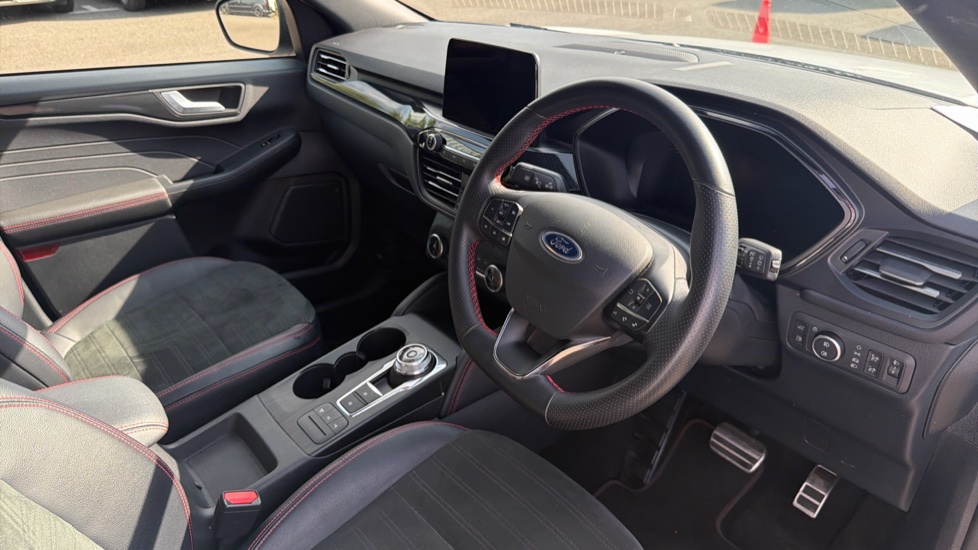 Ford Kuga 2.5 PHEV ST-Line Edition 5dr CVT Estate - Image 14
