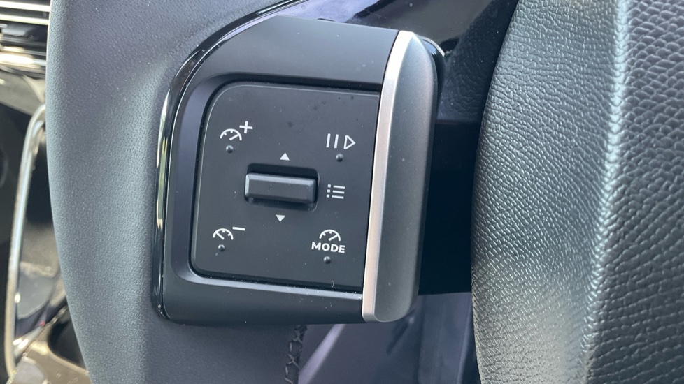 Citroen C3 1.2 Hybrid [110] Plus 5dr e-DCS6 Petrol Hatchback - Image 21