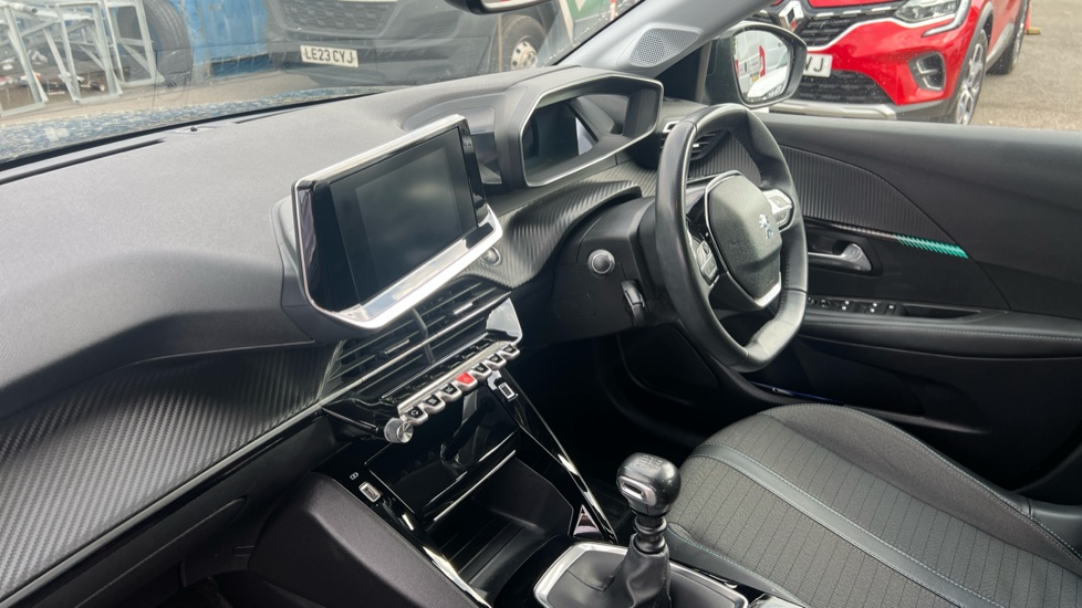 Peugeot 208 1.2 PureTech 100 Allure Premium 5dr Petrol Hatchback - Image 13