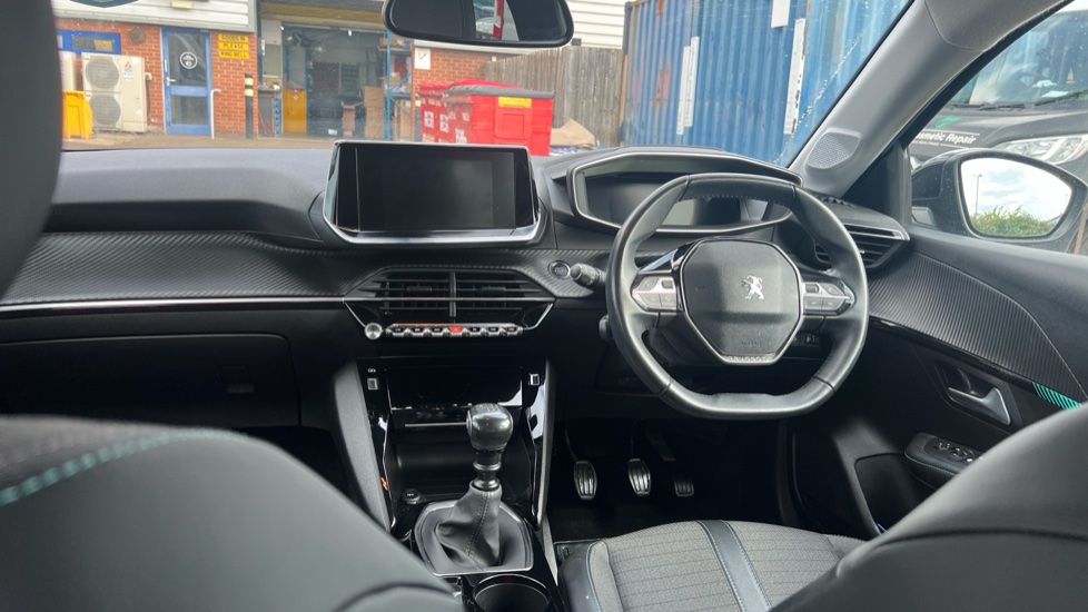 Peugeot 208 1.2 PureTech 100 Allure Premium 5dr Petrol Hatchback - Image 14