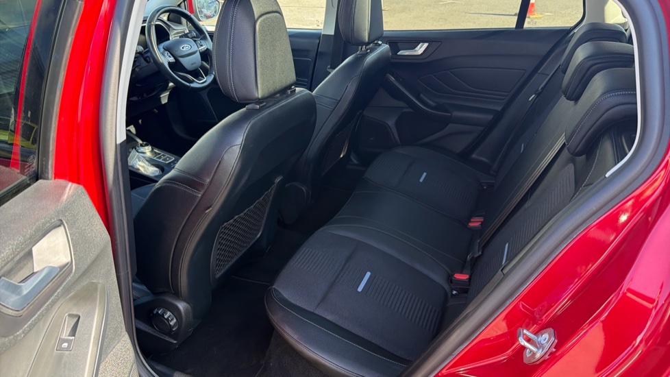 Ford Focus 1.5 EcoBlue 120 Active X Auto 5dr Diesel Estate - Image 28
