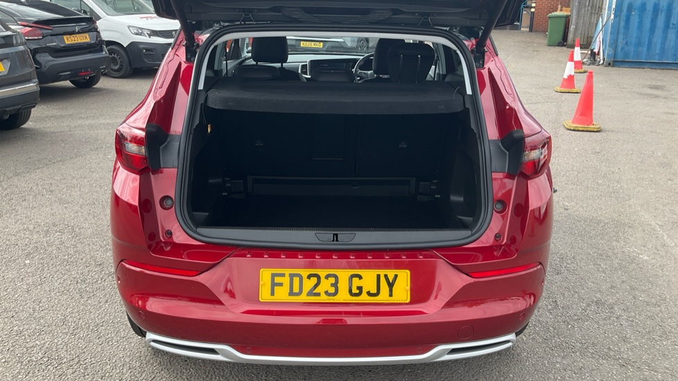 Vauxhall Grandland 1.2 Turbo Ultimate 5dr Petrol Hatchback - Image 6