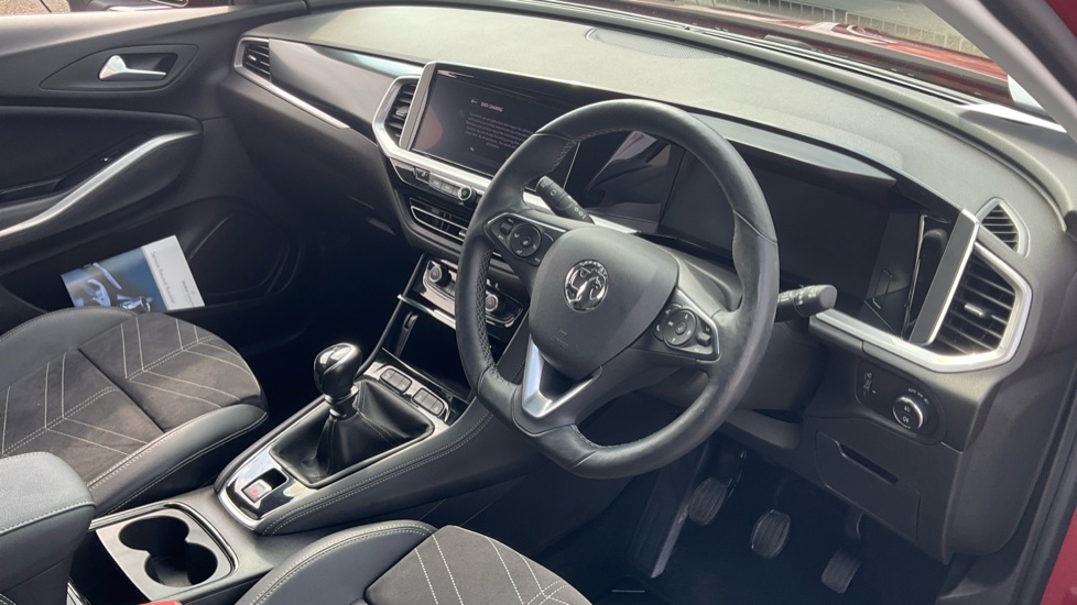 Vauxhall Grandland 1.2 Turbo Ultimate 5dr Petrol Hatchback - Image 18