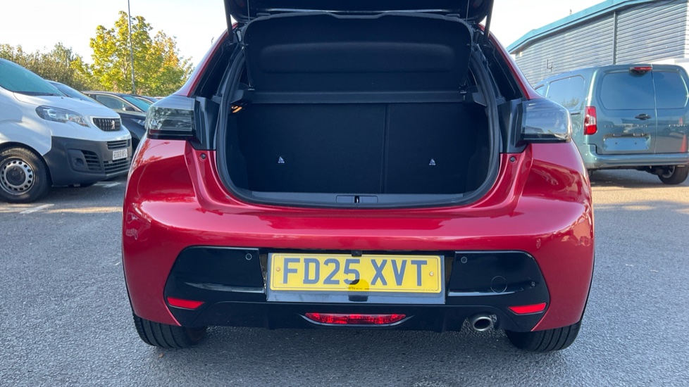 Peugeot 208 1.2 PureTech 100 GT 5dr Petrol Hatchback - Image 4