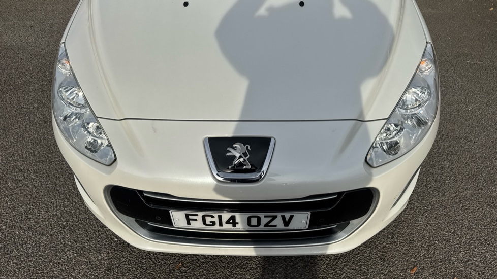Peugeot 308 2.0 HDi 163 Roland Garros 2dr [Sat Nav] Diesel Cabriolet - Image 14