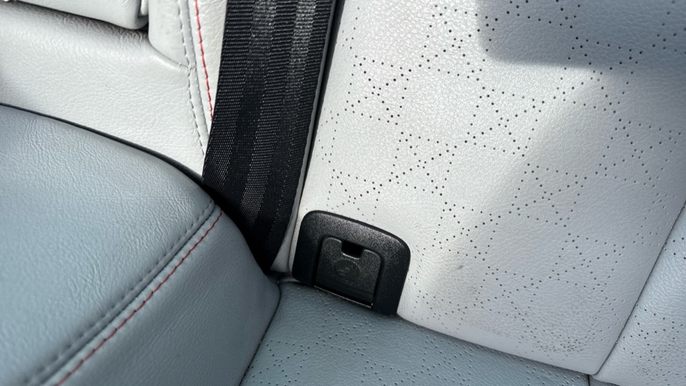 Peugeot 308 2.0 HDi 163 Roland Garros 2dr [Sat Nav] Diesel Cabriolet - Image 26