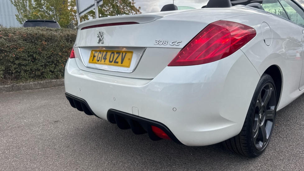 Peugeot 308 2.0 HDi 163 Roland Garros 2dr [Sat Nav] Diesel Cabriolet - Image 9