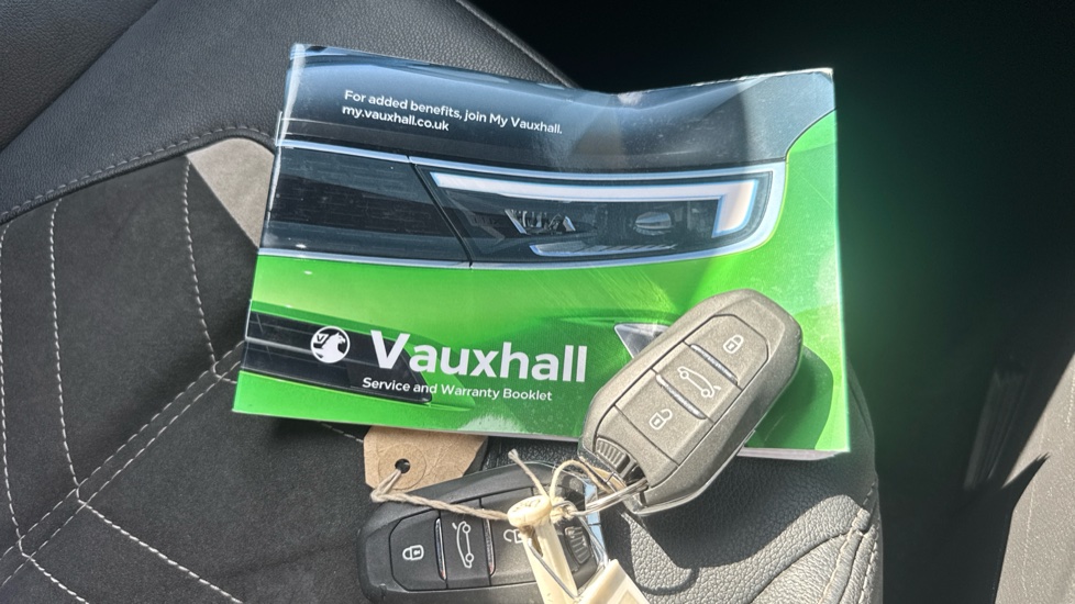 Vauxhall Mokka 100kW Ultimate 50kWh 5dr Auto Electric Hatchback - Image 35