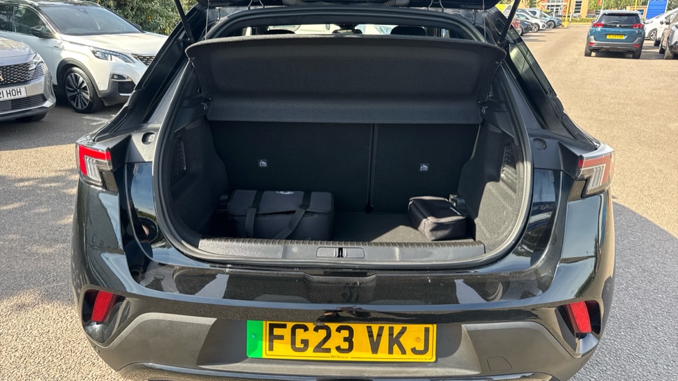 Vauxhall Mokka 100kW Ultimate 50kWh 5dr Auto Electric Hatchback - Image 7