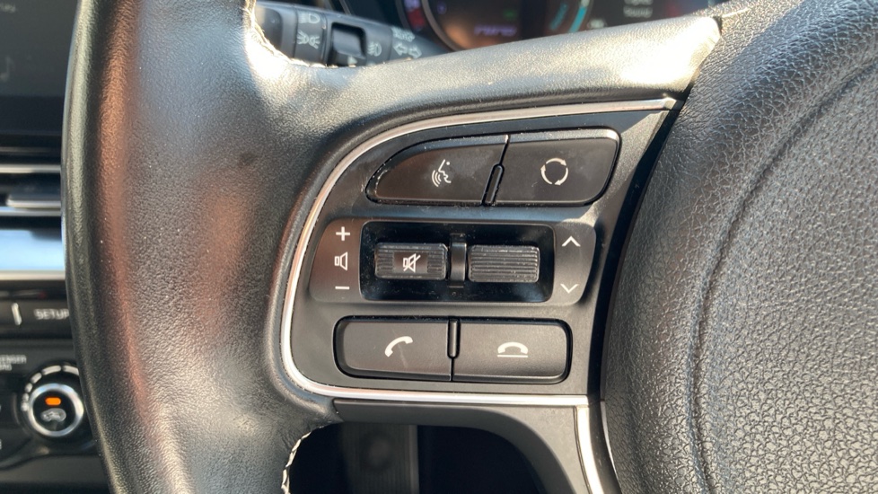 Kia E-Niro 150kW 2 Long Range 64kWh 5dr Auto Electric Estate - Image 17