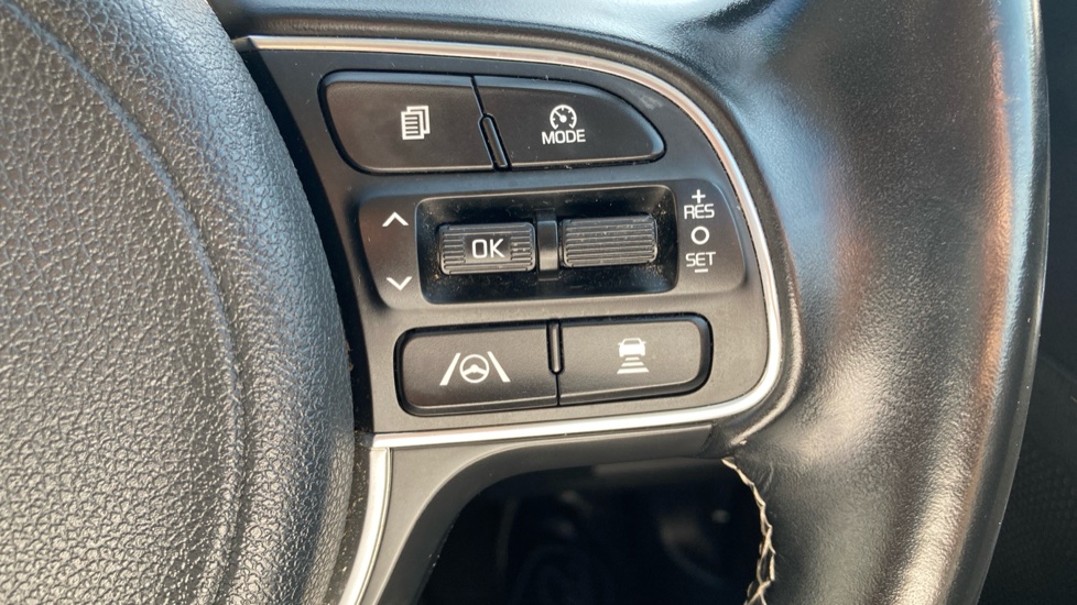 Kia E-Niro 150kW 2 Long Range 64kWh 5dr Auto Electric Estate - Image 18