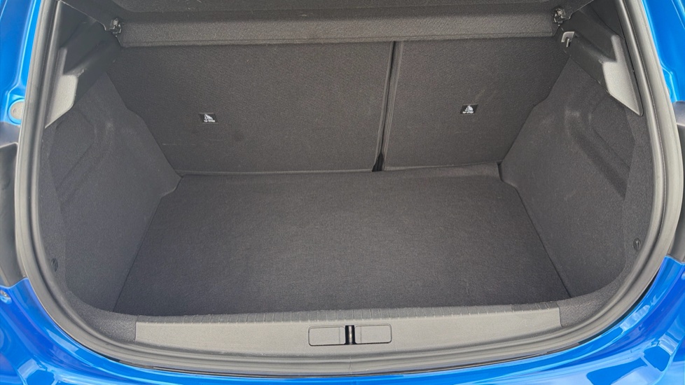 Peugeot 208 1.2 PureTech 100 Allure 5dr Petrol Hatchback - Image 6