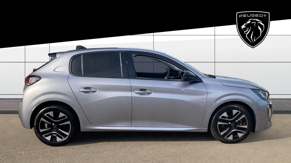 Peugeot 208 1.2 PureTech 100 Allure 5dr Petrol Hatchback - Image 5