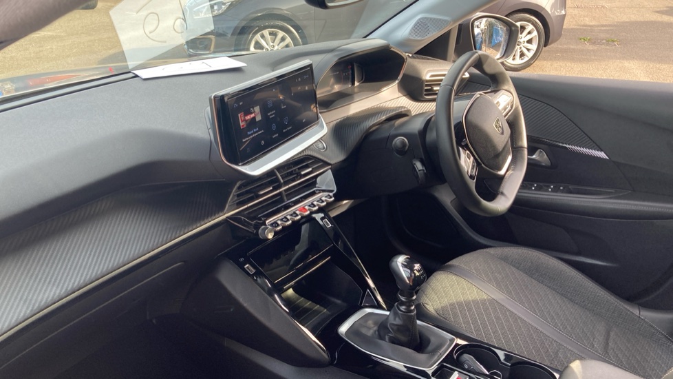 Peugeot 208 1.2 PureTech 100 Allure 5dr Petrol Hatchback - Image 9