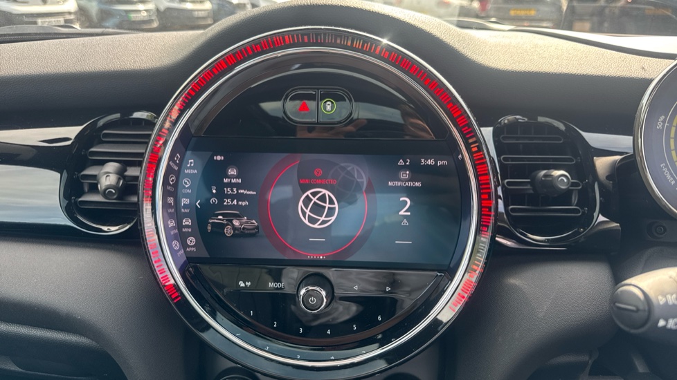 MINI Hatchback 135kW Cooper S Level 3 33kWh 3dr Auto Electric Hatchback - Image 15