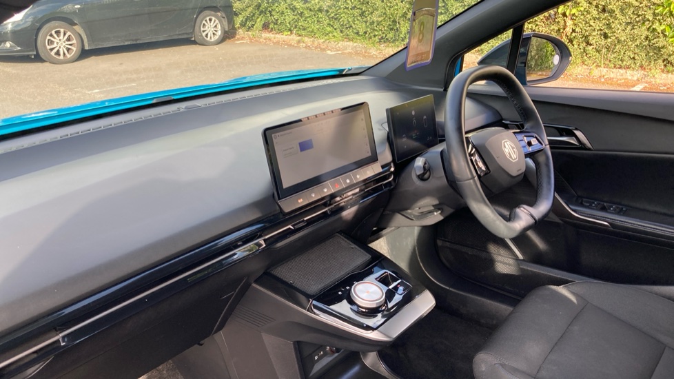 MG MG4 150kW SE EV Long Range 64kWh 5dr Auto Electric Hatchback - Image 9