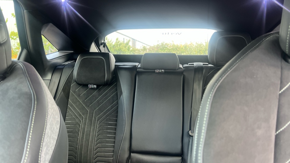 Peugeot 3008 1.2 Hybrid 136 GT 5dr e-DSC6 Petrol Estate - Image 15