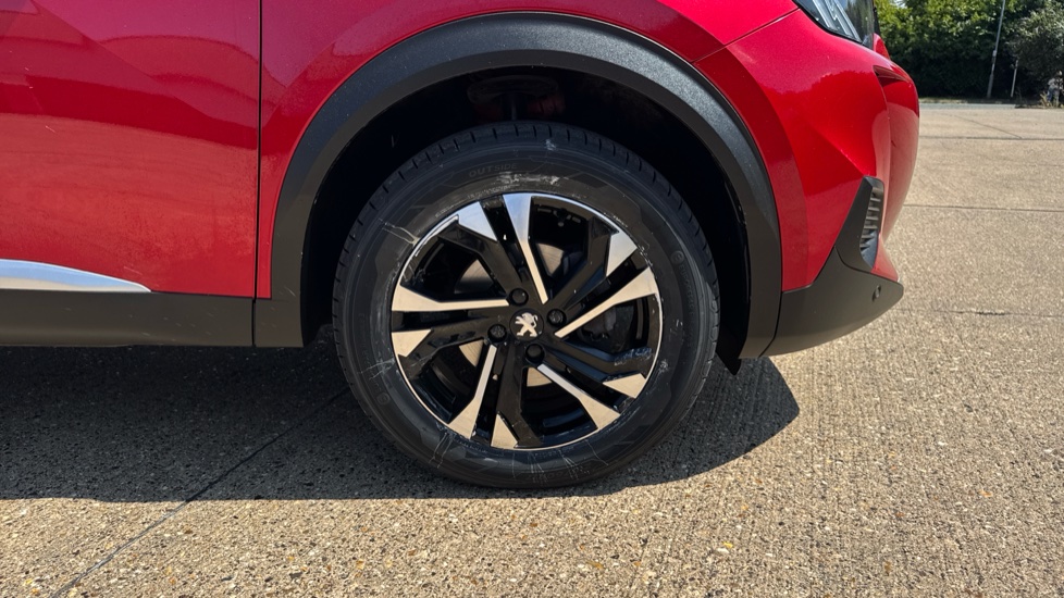 Peugeot 2008 1.2 PureTech 130 GT 5dr EAT8 Petrol Estate - Image 12