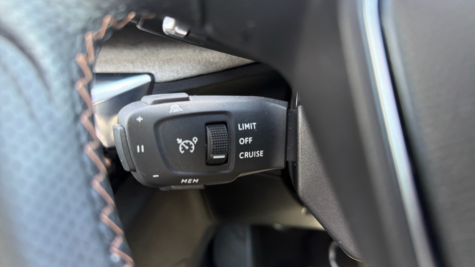 Peugeot 5008 1.5 BlueHDi GT 5dr EAT8 Diesel Estate - Image 23